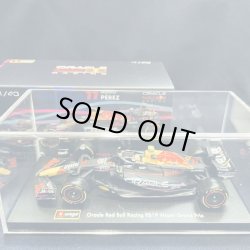 画像1: 新品正規入荷品●burago1/43 RED BULL RB19 MIAMI GP2023(S.ペレス）#11※アクリルケース＆ドライバーフィギュア付