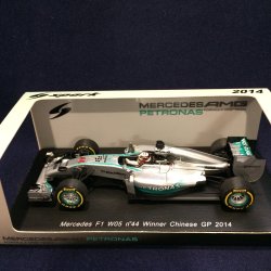 画像1: セカンドハンド品●SPARK1/43 MERCEDES F1 W05 WINNER CHINESE GP 2014 (L.ハミルトン）#44