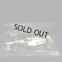 画像1: セカンドハンド品●別注品●PMA1/43 MERCEDES AMG PETRONAS SHOWCAR 2013 (L.ハミルトン）#10