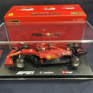 画像: 新品正規入荷品●burago1/43 FERRARI SF21 (C.ルクレール）2021 #16ドライバーフィギュア付