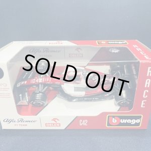 画像: 再入荷●新品正規入荷品●burago1/43 ALFA ROMEO C42 2022 周冠宇（ジョウ・グアンユー）#24