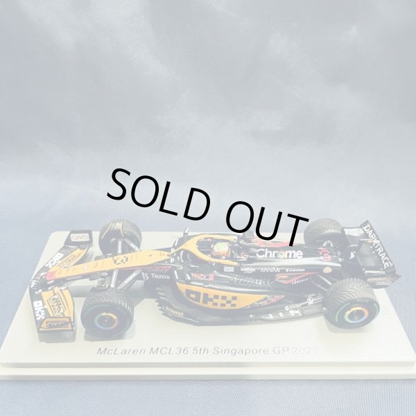 画像1: 新品正規入荷品●SPARK1/43 McLAREN MCL36 5th SINGAPORE GP 2022 (D.リカルド）#3