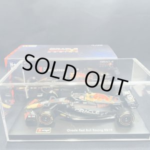 画像: 再入荷●新品正規入荷品●burago1/43 RED BULL RB19 2023(M.フェルスタッペン）#1※アクリルケース＆ドライバーフィギュア付