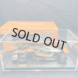 画像: 新品正規入荷品●burago1/43 McLAREN MCL60 BRITISH GP 2023 (L. ノリス）#4 ※アクリルケース＆ドライバーフィギュア付