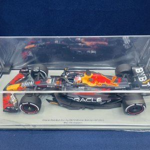 画像: 新品正規荷品●SPARK1/18 RED BULL HONDA RB19 WINNER BAHRAIN GP 2023 (M.フェルスタッペン）#1