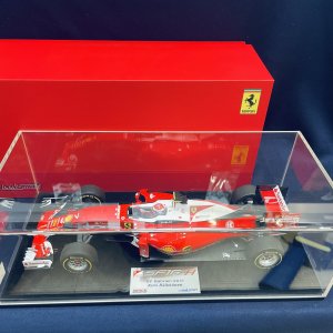 画像: セカンドハンド品●LOOKSMART 1/18 FERRARI SF16-H BAHRAIN GP 2016 (K.ライコネン）#7