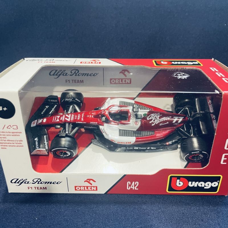 画像1: 再入荷●新品正規入荷品●burago1/43 ALFA ROMEO C42 2022 (V.ボッタス）#77