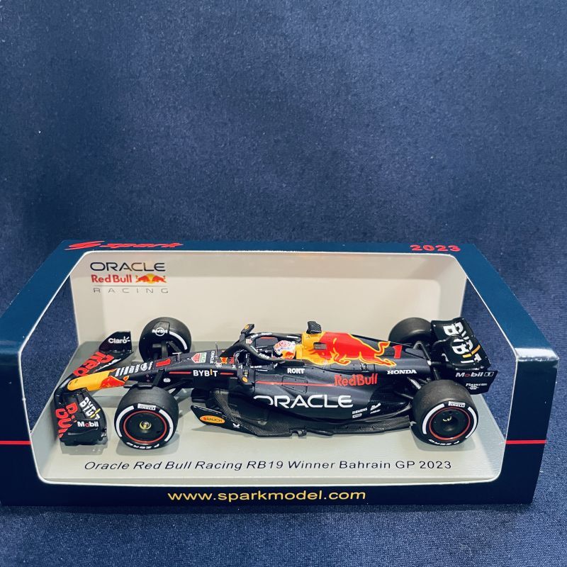 画像1: 新品正規荷品●SPARK1/43 RED BULL HONDA RB19 WINNER BAHRAIN GP 2023 (M.フェルスタッペン）#1