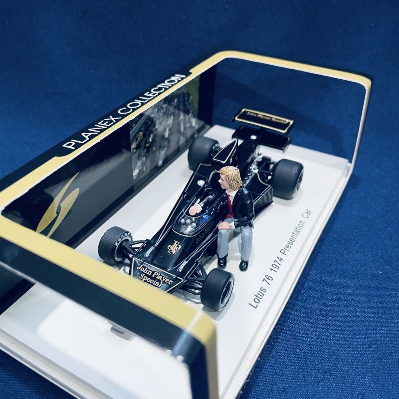 画像: セカンドハンド品●PLANEX特注●SPARK 1/43 LOTUS 76 PRESENTATION CAR (R.ピーターソンフィギュア付） #1