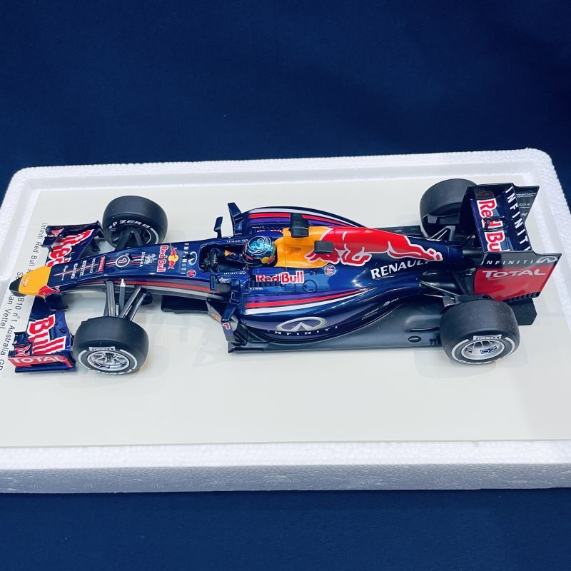 画像: セカンドハンド品●SPARK 1/18 RED BULL RENAULT RB10 AUSTRALIA GP 2014（S.ベッテル）#1