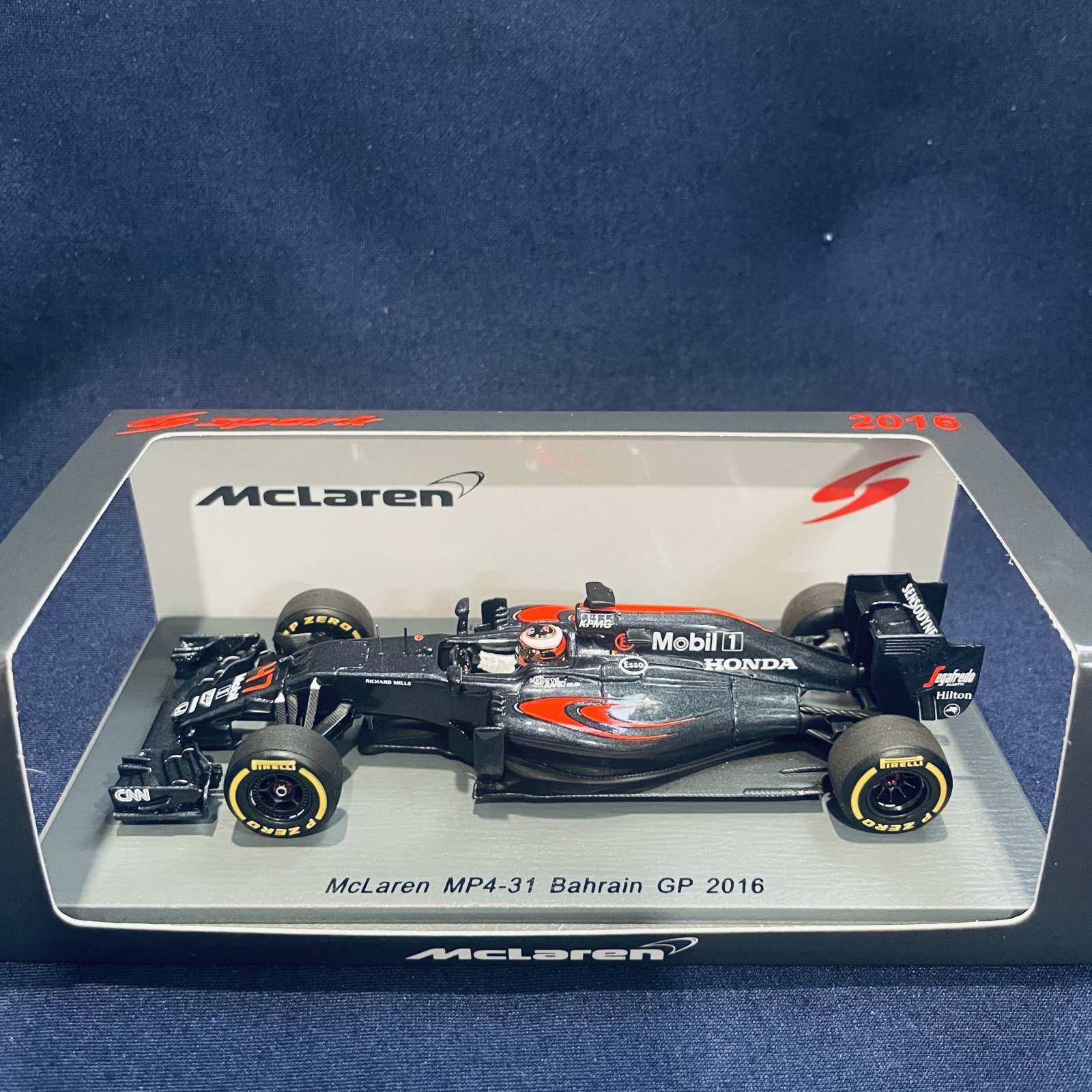 画像1: セカンドハンド品●SPARK1/43 McLAREN MP4-31 BAHRAIN GP 2016 (S.バンドーン）#47