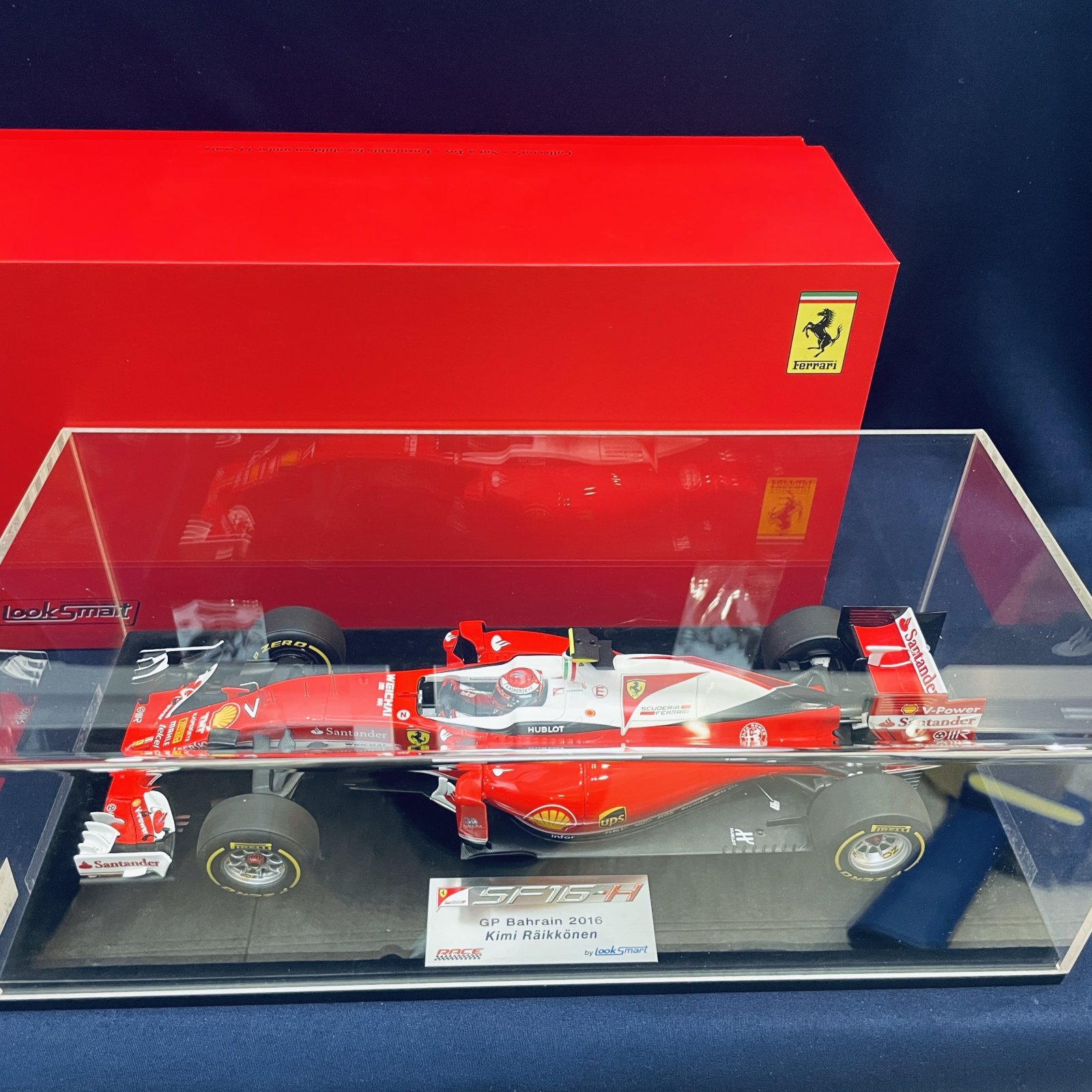 画像1: セカンドハンド品●LOOKSMART 1/18 FERRARI SF16-H BAHRAIN GP 2016 (K.ライコネン）#7