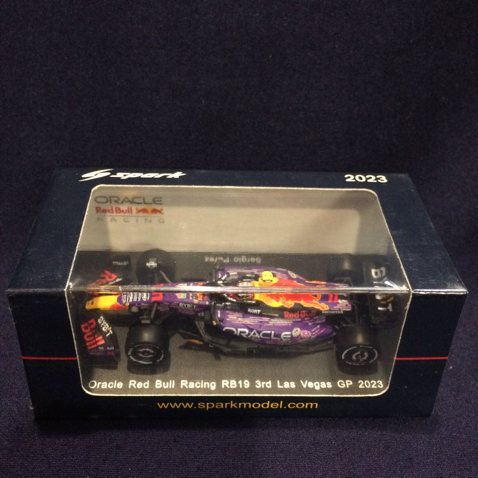 画像1: 新品正規入荷品●SPARK1/64 RED BULL HONDA RB19 LAS VEGAS GP 2023 (S.ペレス）