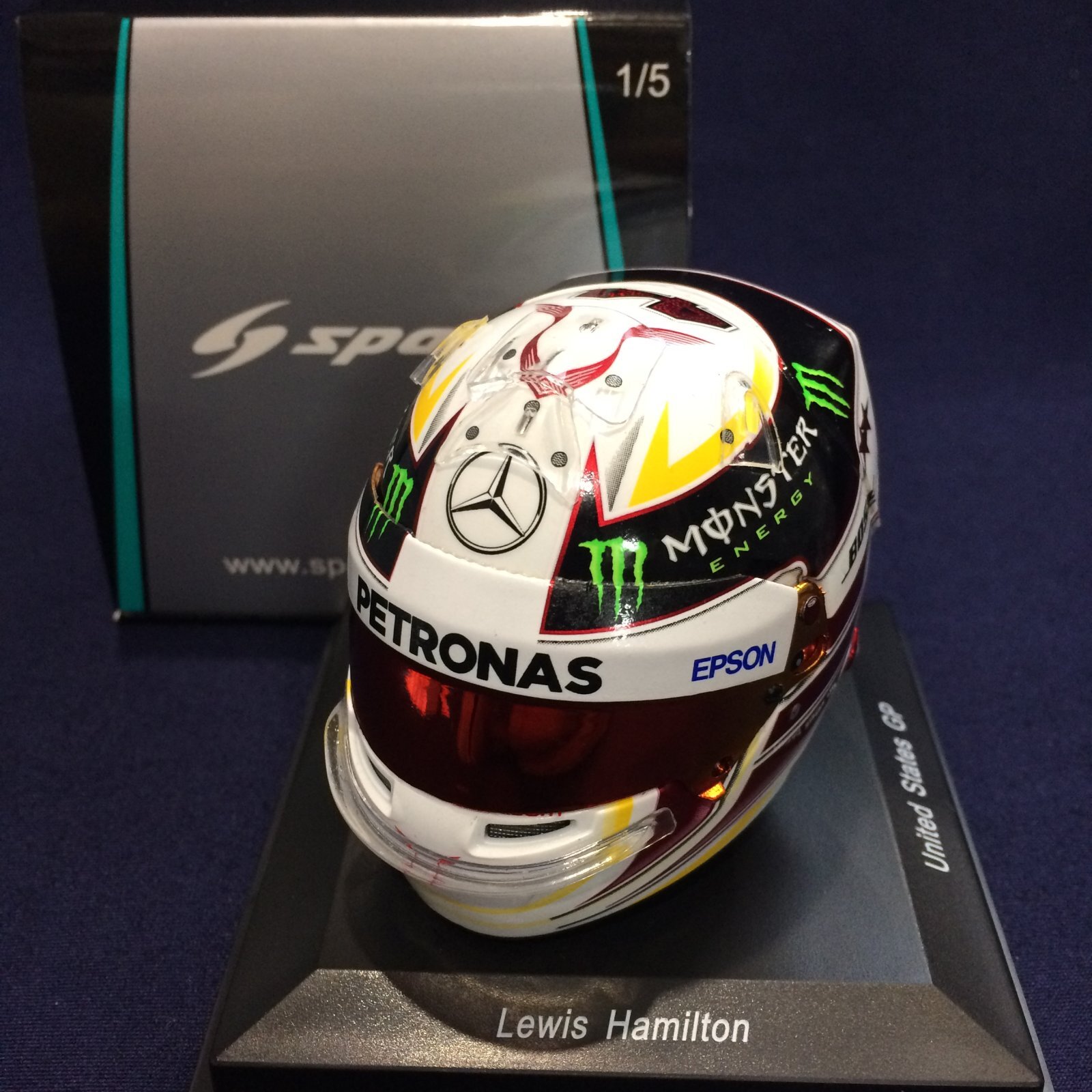 画像1: 新品正規入荷品●SPARK1/5 MERCEDES F1 US GP 2015 WORLD CHAPIONSHIP 2015 (L.ハミルトン）ミニヘルメット 