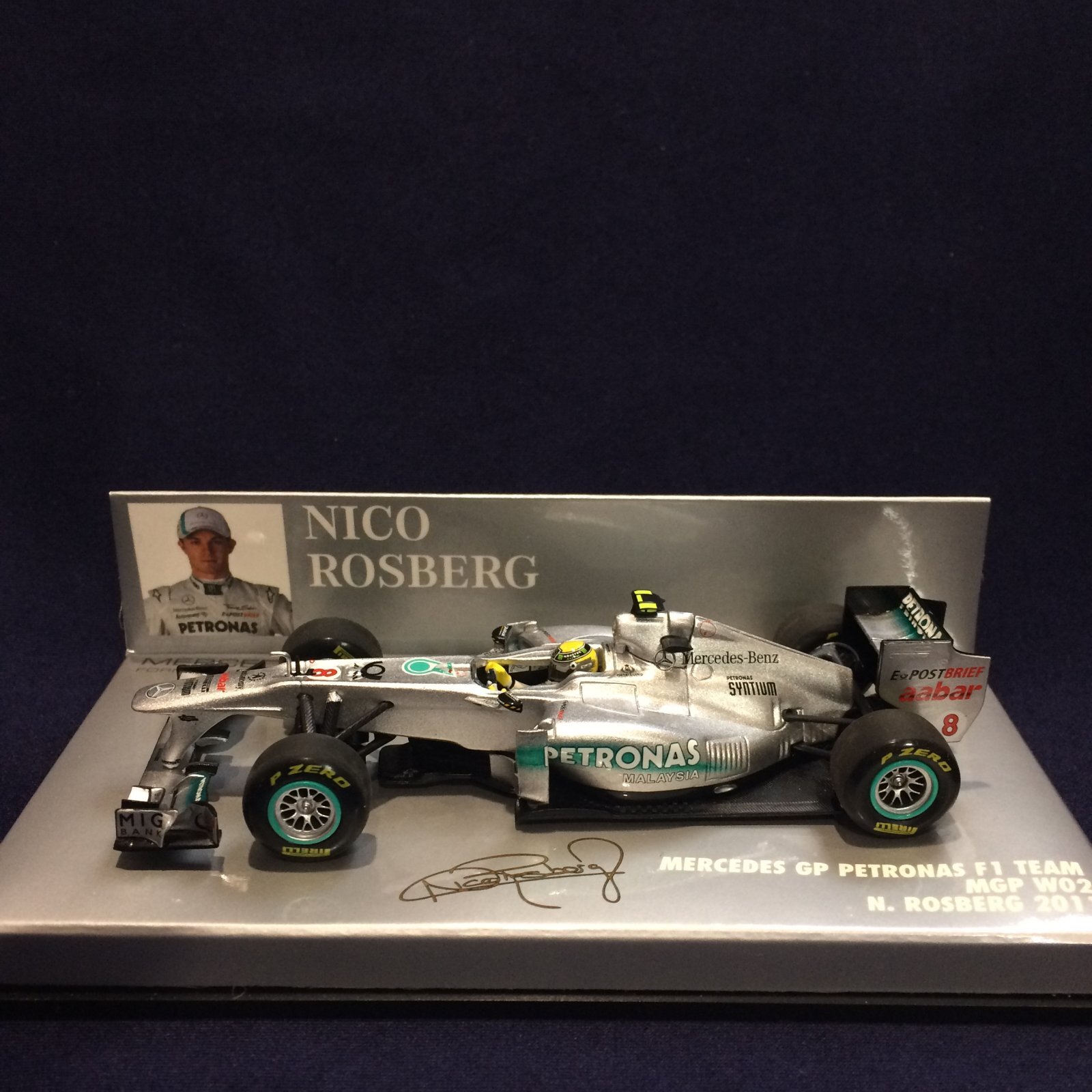 画像1: セカンドハンド品●PMA1/43 MERCEDES AMG PETRONAS W02 （N.ロズベルグ）#8