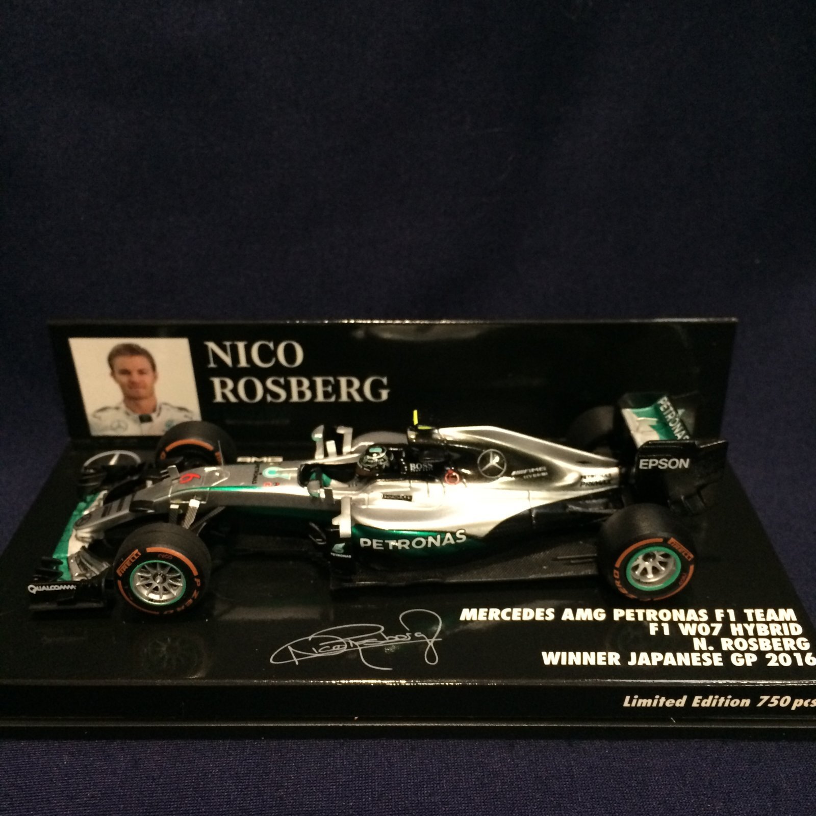 画像1: セカンドハンド品●PMA1/43 MERCEDES-AMG PETRONAS W07 WINNER JAPANESE GP 2016 (N.ロズベルグ）#6