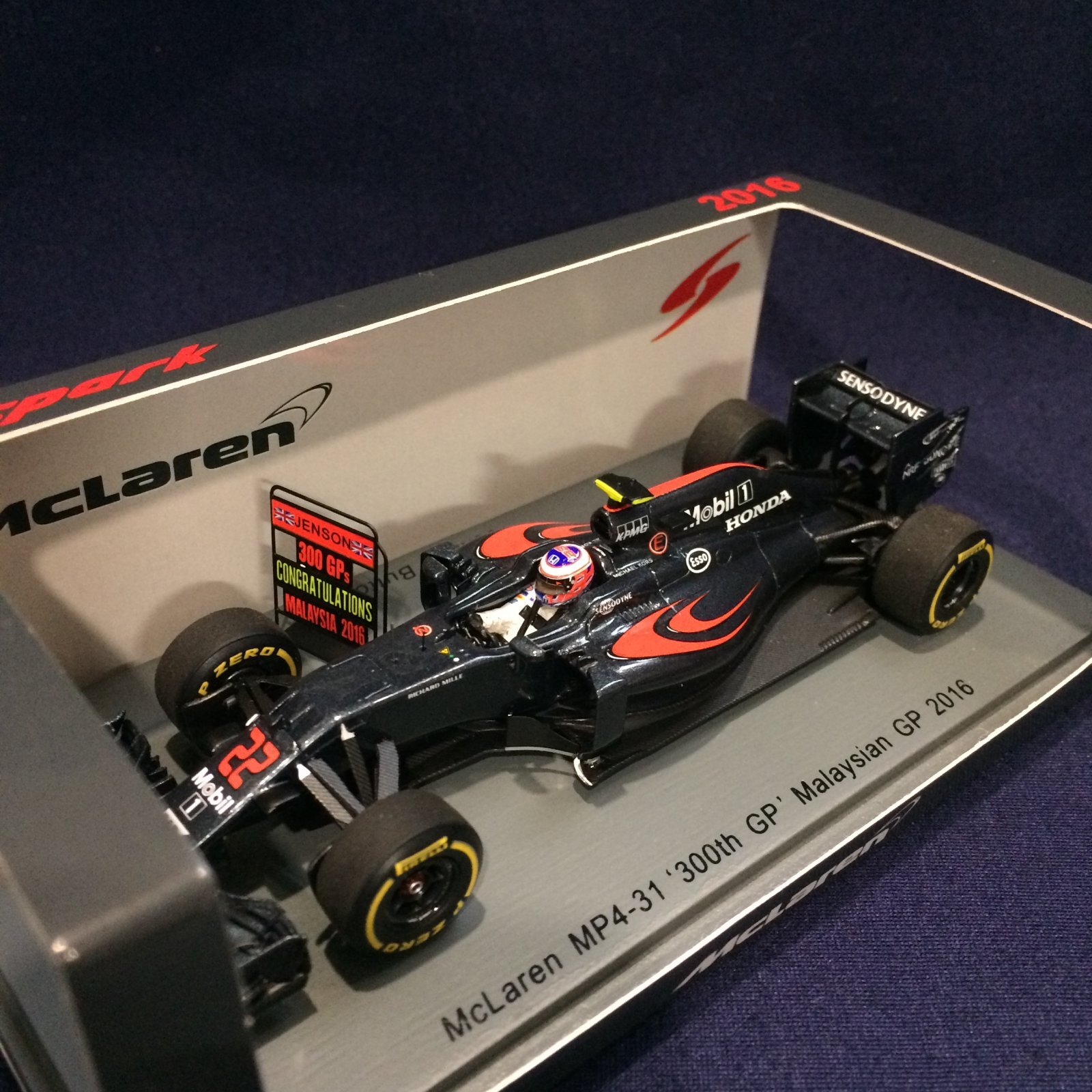 画像: セカンドハンド品●SPARK1/43 McLAREN HONDA MP4-31 300th GP MALAYSIAN GP 2016 (J.バトン）#22